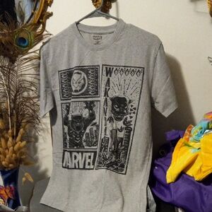 Marvel Black and Gray Graphic Tee